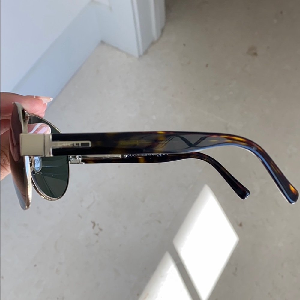 GUCCI sunglasses - Picture 4 of 5